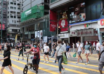 孔繁毅：香港已形成高混合新冠病毒免疫