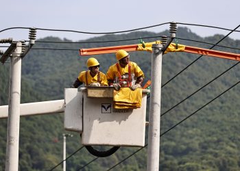 社科院副院长：中国经济总体进入快速重启阶段