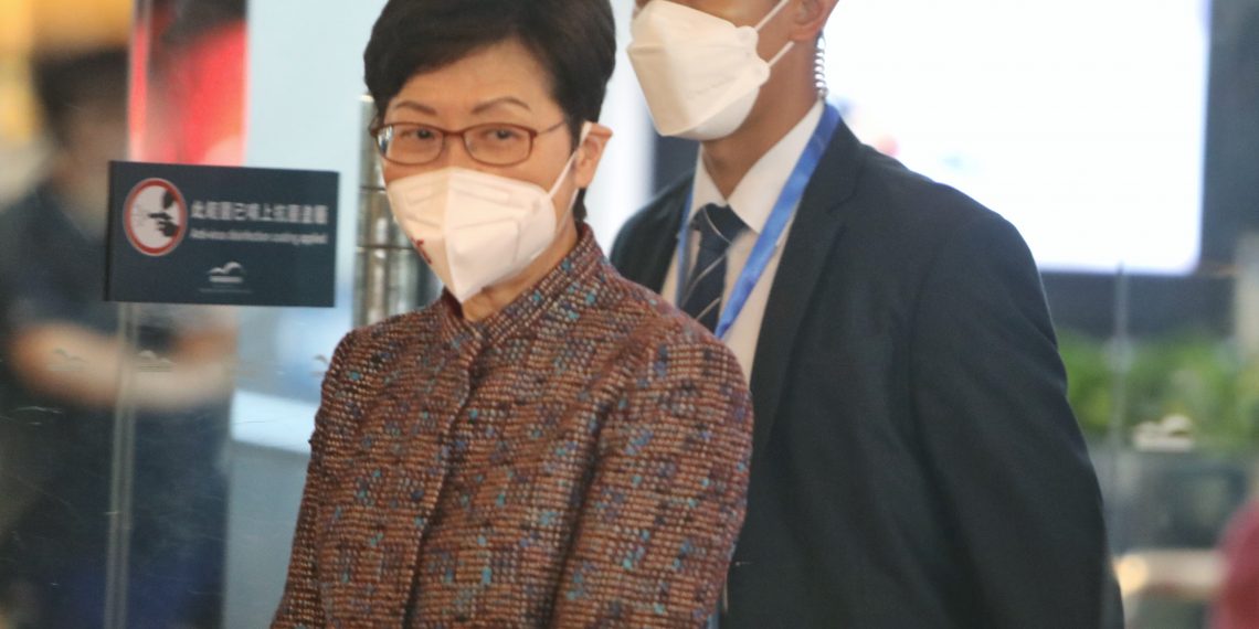 网传林郑月娥夫妇飞伦敦　知情人士称她仍在香港