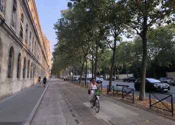 全球多地刷新高温极值　英国首次破40℃