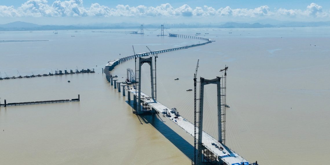 伶仃洋建最長懸橋　深中通道鑄就跨海奇跡