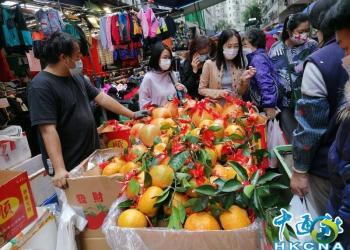 部份香港果栏商跟随内地“禁入口令”暂停台湾水果