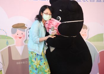 台最新人口推估报告：2060年老幼人口将超过青壮年人口