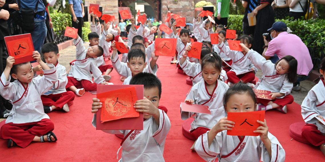 蓝皮书:广州将进入老龄化和少子化“双加速”转折期