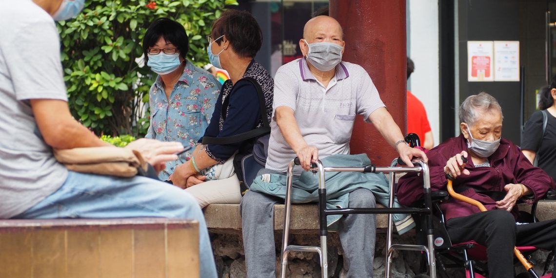 香港年增10万长者 2040年进入老龄化高峰期