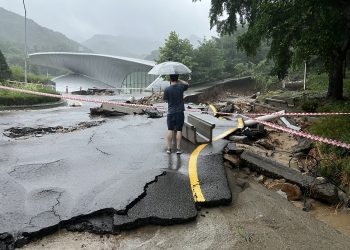 又有一名在韩中国公民确认在暴雨中遇难
