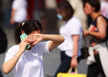 中国连续5天发布高温红色预警　酷暑还将持续多久？
