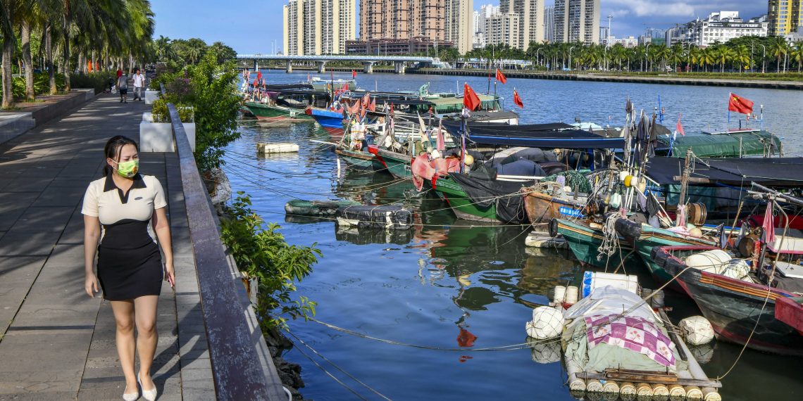 海南本轮疫情感染者突破万例 处于胶着对垒关键期