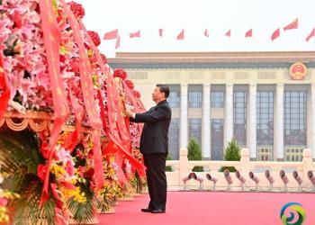 烈士纪念日向人民英雄敬献花篮仪式在京隆重举行  习近平等出席