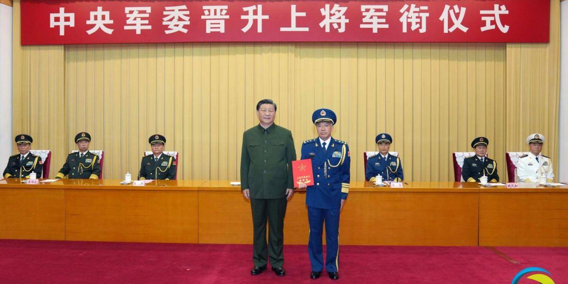 中央军委举行晋升上将军衔仪式 习近平颁发命令状并向晋衔的军官表示祝贺