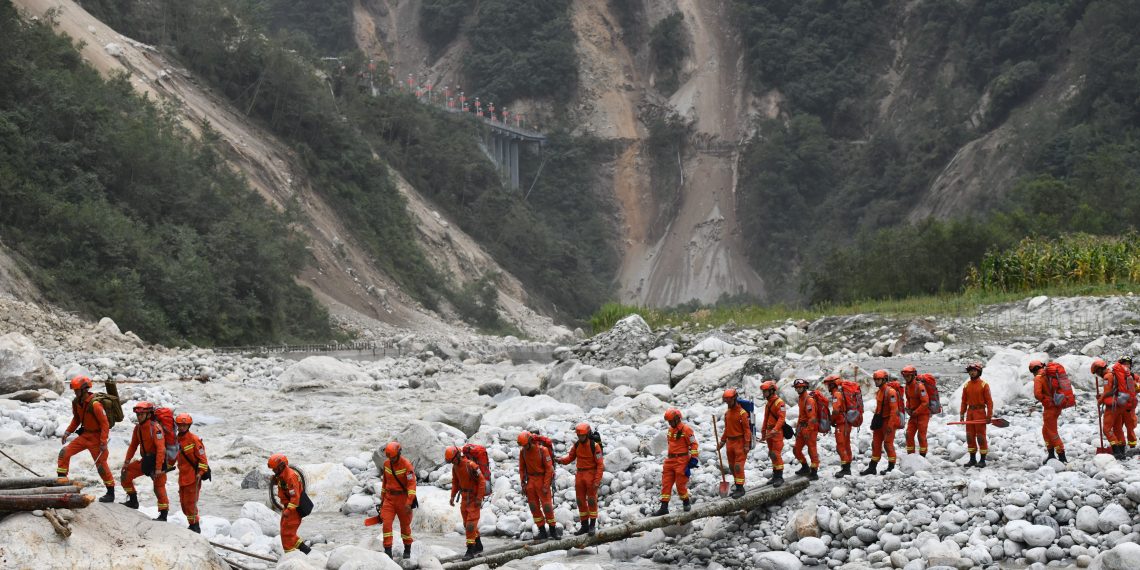 四川泸定6.8级地震已致66人遇难 15人失联（图集）