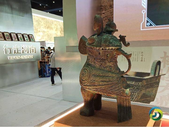 (视·图)妇好鸮尊:回望青铜时代的巅峰