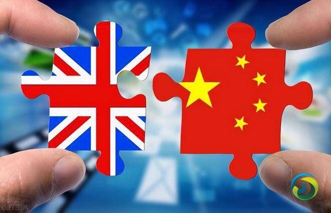 习近平就英国女王伊丽莎白二世逝世 向英国新任国王查尔斯三世致唁电 李克强向英国首相特拉斯致唁电