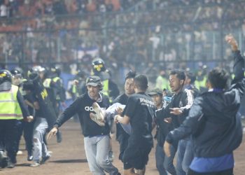 印尼球迷骚乱已致129人死亡 总统佐科表哀悼