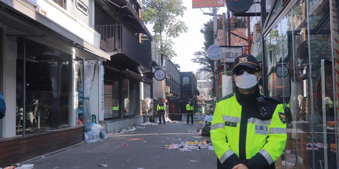 专家称多数遇难者死因是窒息 韩警方回应是否与毒品有关
