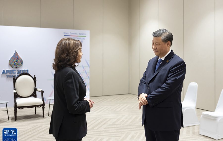 (视频)习近平分别会见巴布亚新几内亚总理、智利总统博里奇,并与美国副总统简短交谈