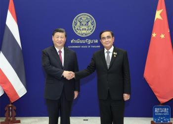 习近平同泰国总理巴育举行会谈（+视频）