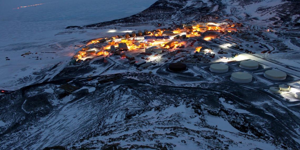 美国驻南极科研基地70多人感染新冠  目前暂停前往南极洲的旅行