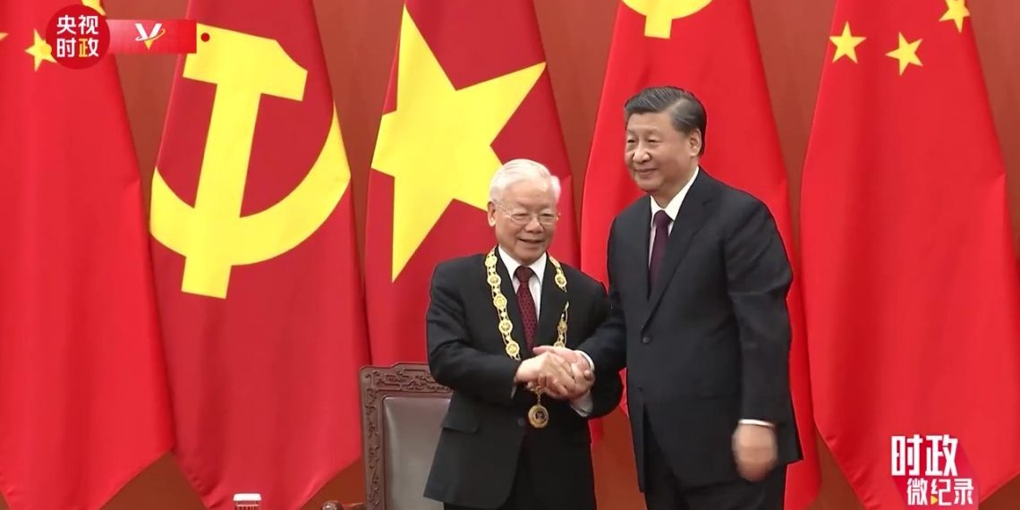 时政微纪录丨中越情谊深，同志加兄弟！
