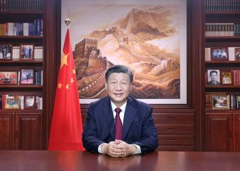 习近平办公室书架照片上新 与江胡合影体现“承前启后”