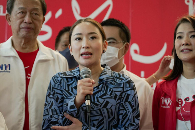 他信女将以为泰党总理候选人身份参加大选