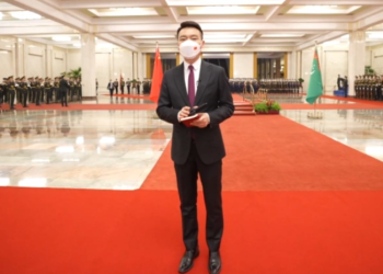 康辉@大国外交最前线丨建交31周年这一天，有朋自中亚来！