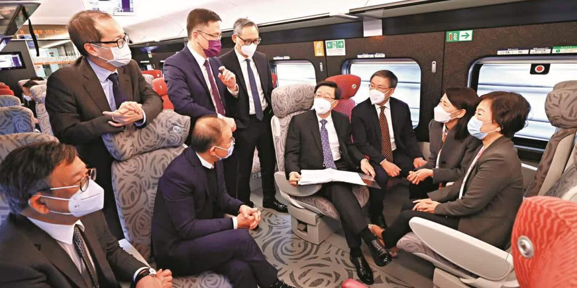 李家超上任後首訪廣東 共商建設大灣區