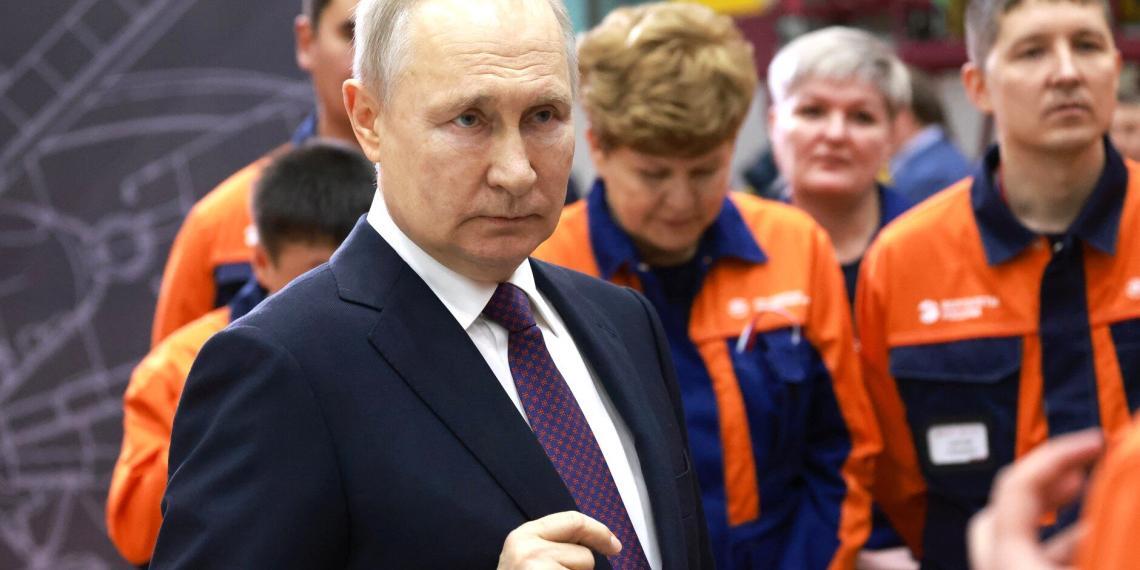 Vladimir Putin Visit to Ulan-Ude Aviation Plant Conversation with workers