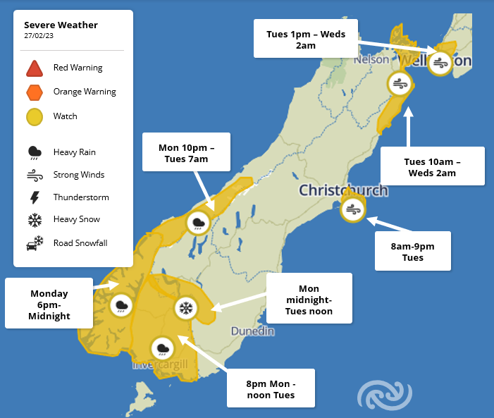 #本次寒流将带来2023 年的第一个大雪预警。皇后镇湖区和奥塔哥中部的 700 米(海拔)以上的部分地区可能会在一夜之间看到 10 厘米的积雪。