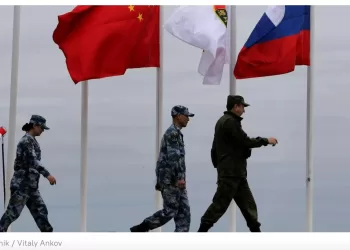 中国国防部：中国军队愿与俄军加强各项交流合作，深化军事互信
