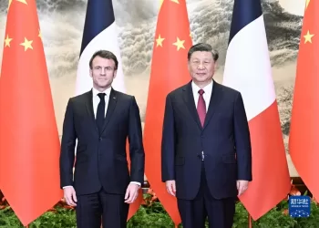 4月6日下午，中国国家主席习近平在北京人民大会堂同来华进行国事访问的法国总统马克龙举行会谈。