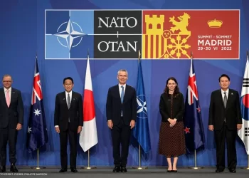 新西兰前总理杰辛达·阿德恩在马德里北约峰会上。