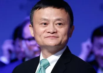 马云获聘香港大学名誉教授