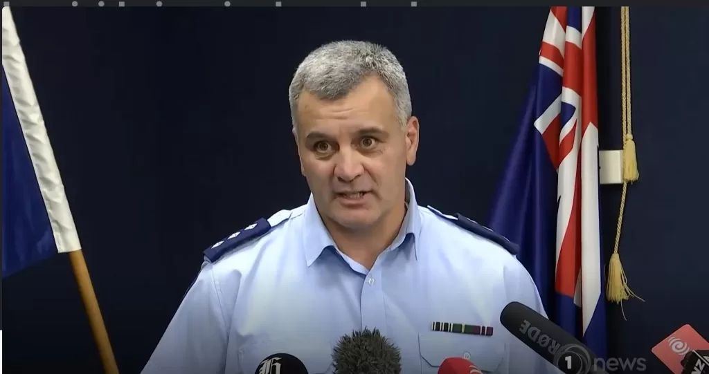 代理惠灵顿地区指挥官Dion Bennett周三下午确认惠灵顿旅馆火灾有“纵火”嫌疑。