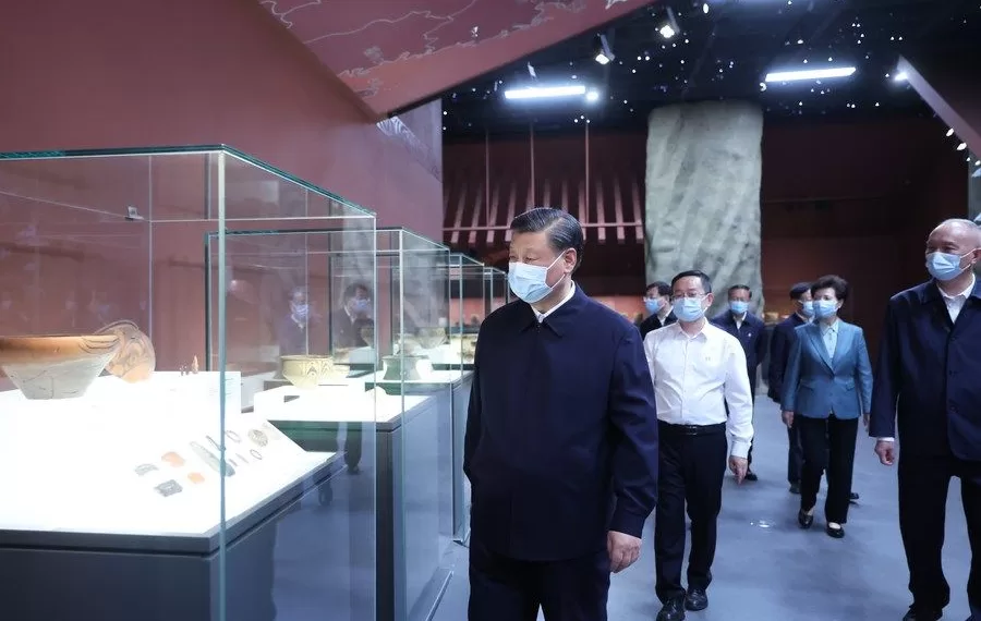 习近平6月2日下午考察了中国历史研究院。