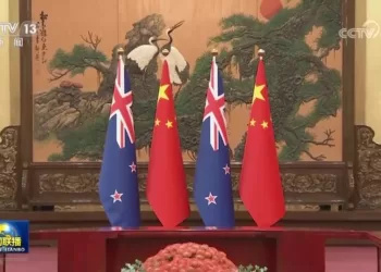 中国国家主席习近平会见新西兰总理希普金斯，称新西兰是“朋友和伙伴”