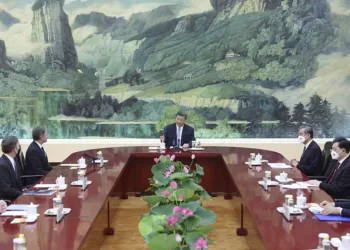 6月19日下午，中国国家主席习近平在北京人民大会堂会见美国国务卿布林肯。