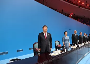 7月28日晚，第三十一届世界大学生夏季运动会在四川省成都市隆重开幕。习近平、蔡奇、丁薛祥等党和国家领导人出席开幕式。