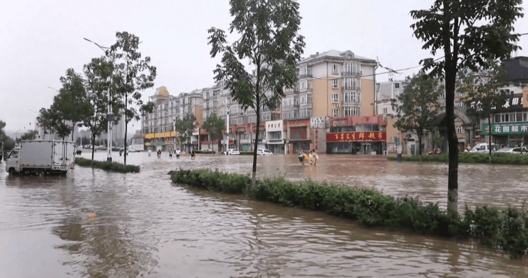 黑龙江、吉林暴雨:被淹没的稻田与失联的村民