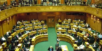 新西兰国会辩论大厅。楼上是旁听的民众。