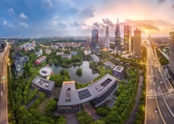 中国(上海)自由贸易试验区金桥片区天际线。