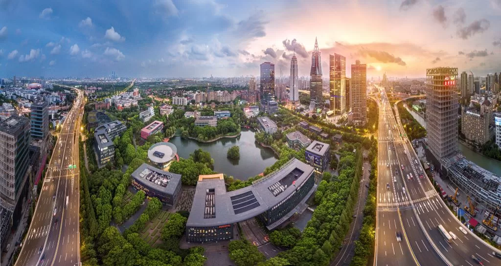 中国(上海)自由贸易试验区金桥片区天际线。