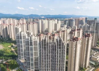 资料图为江西省赣州市一处住宅小区。