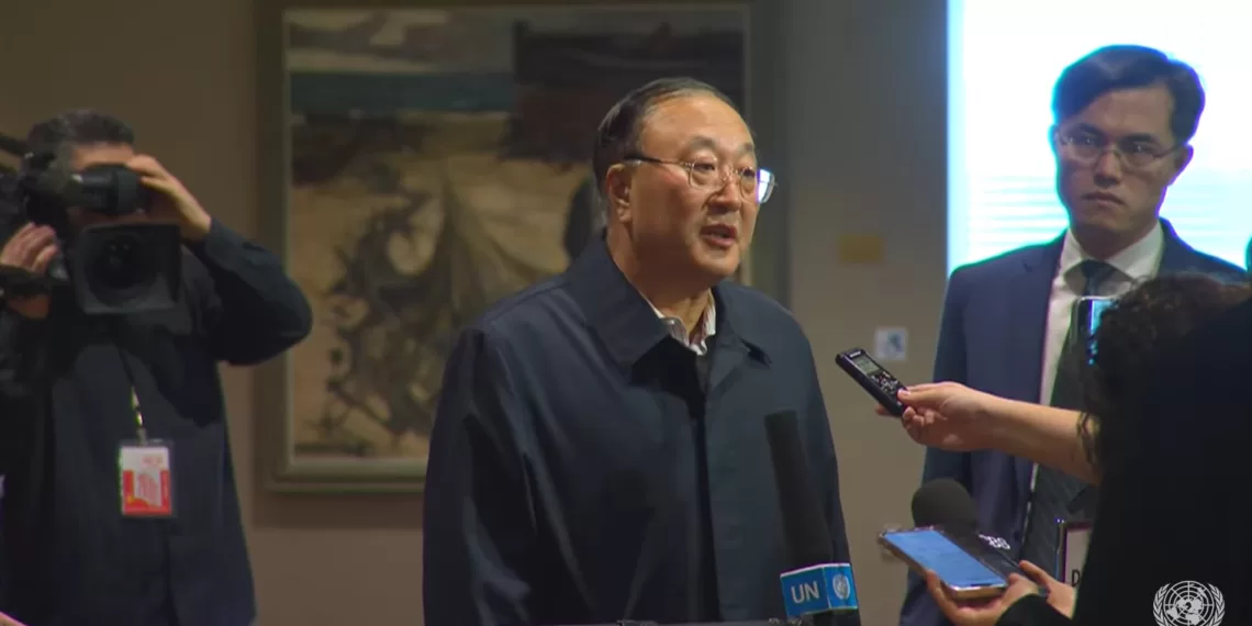 中国常驻联合国代表张军在磋商中就当前巴以局势阐述中方立场。