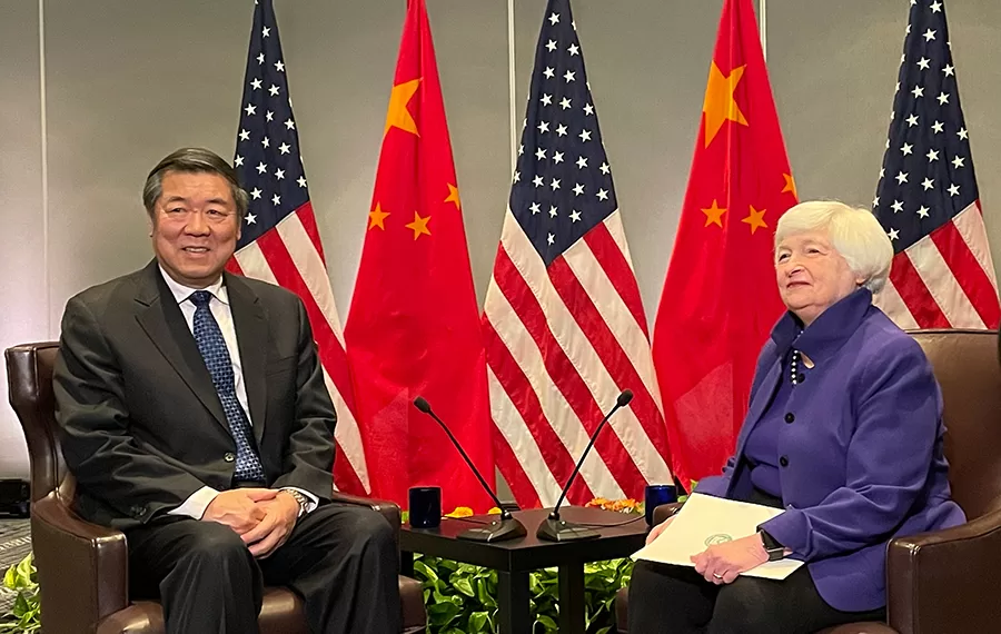 中国国务院副总理何立峰和美国财政部长珍妮特·耶伦周五会见媒体,然后继续周四在旧金山开始的会谈。