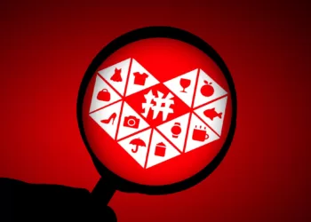 拼多多市值接近阿里，马云罕见发言