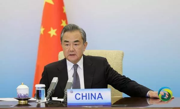 王毅同新西兰副总理兼外长彼得斯通电话