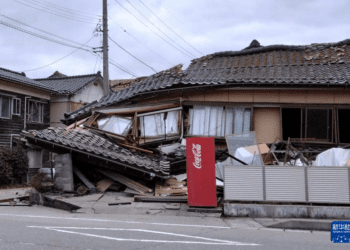 日本石川县7.6级地震致道路房屋损毁 多地正确认核设施安全