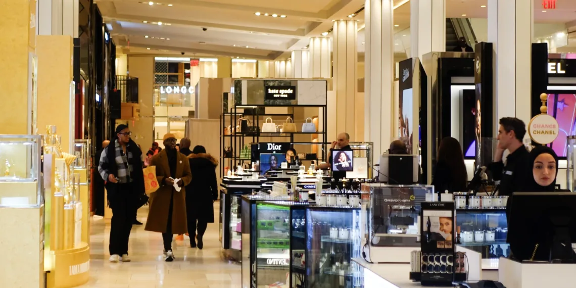 美国梅西百货计划未来三年关闭150家门店