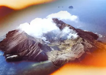 怀特岛火山喷发案量刑开始：最高可能罚款 150 万纽元